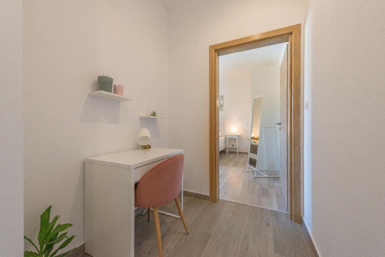Villa Tara Tinj Esterno foto